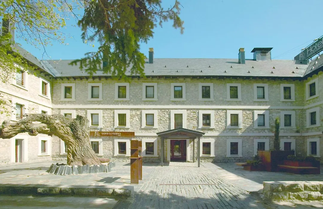 Hotel Santa Cristina Petit Spa-1